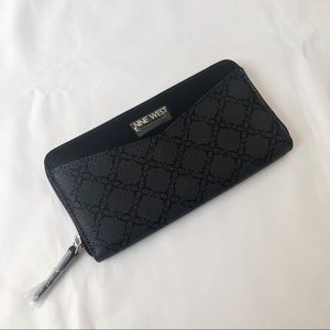Nine West clutch purse wallet